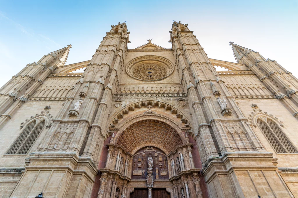 Kathedraal 'La Seu' in Palma de Mallorca is een van de indrukwekkendste bouwwerken op het eiland.